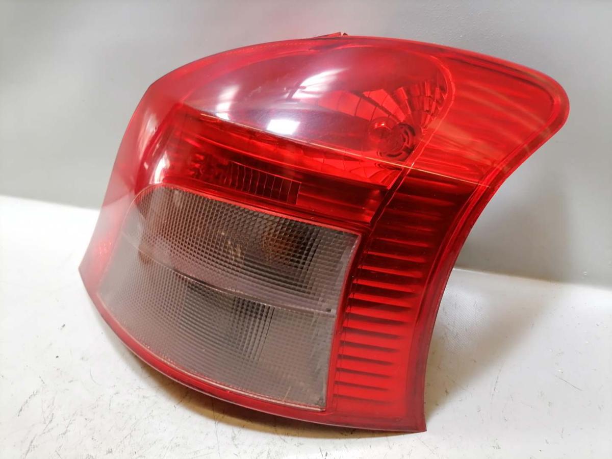 Toyota Yaris XP9 original Rücklicht Rückleuchte Schlussleuchte rechts Bj.2006